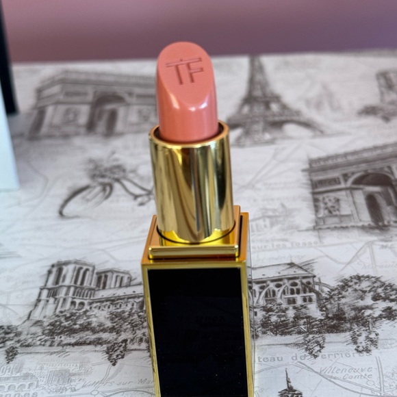 Tom Ford Lipstick Spanish Pink Shade 01 Satin Finish Long Wear Fade Resistant - Picture 2 of 13